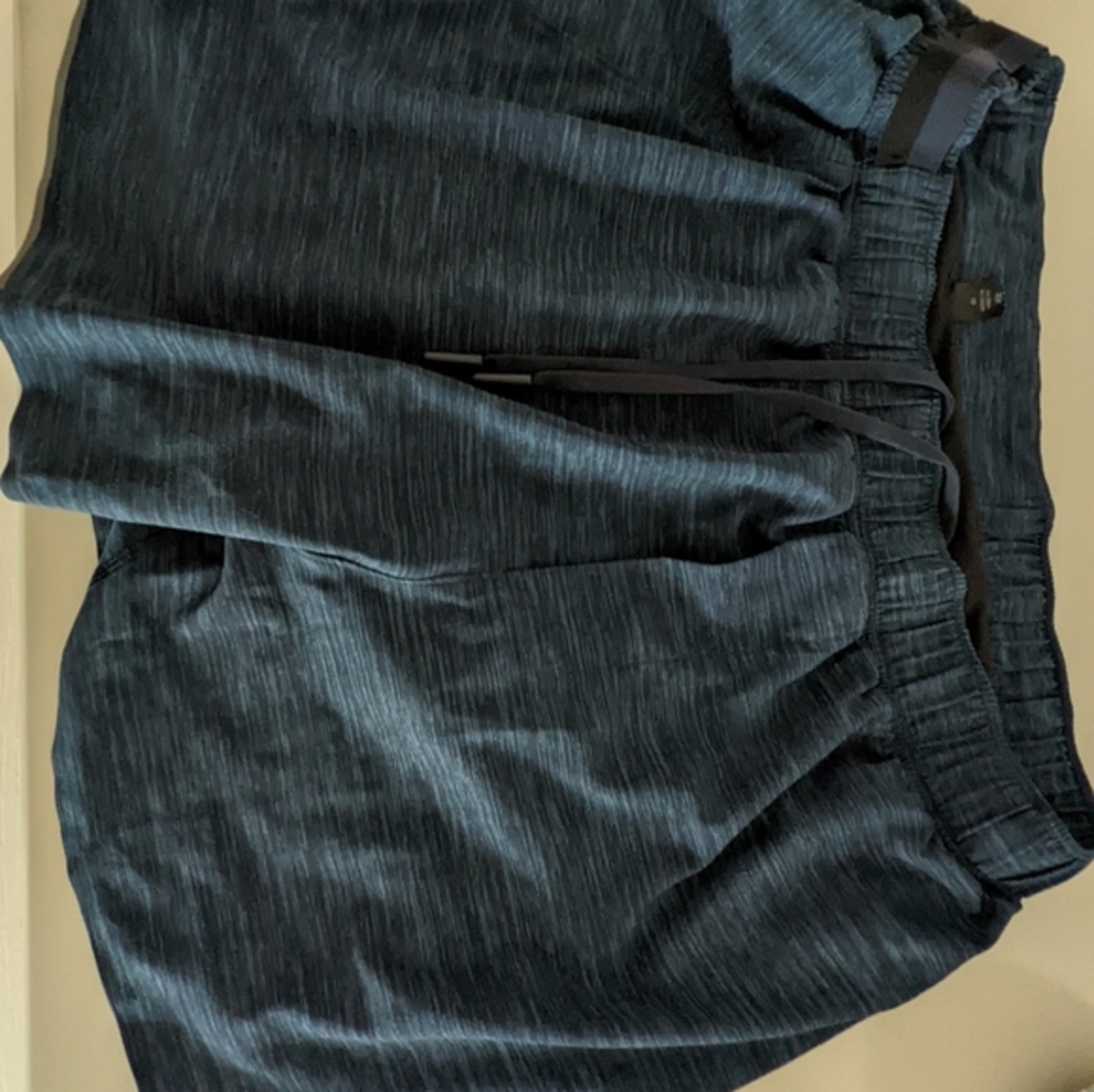 Men’s Lululemon Surge Shorts 4” Lined